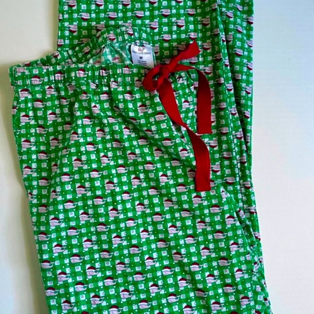 Vineyard Vines Pajama Lounge Pants Size M Holiday Green Red Santa Hat Whale